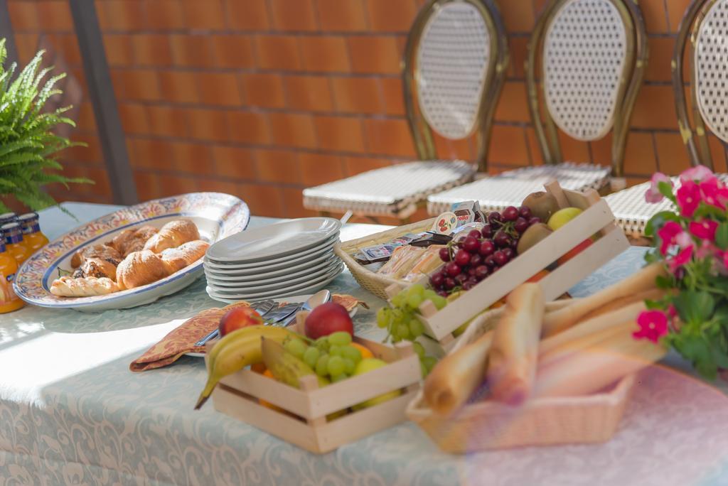 Hotel Alba Del Gargano マッティナータ エクステリア 写真