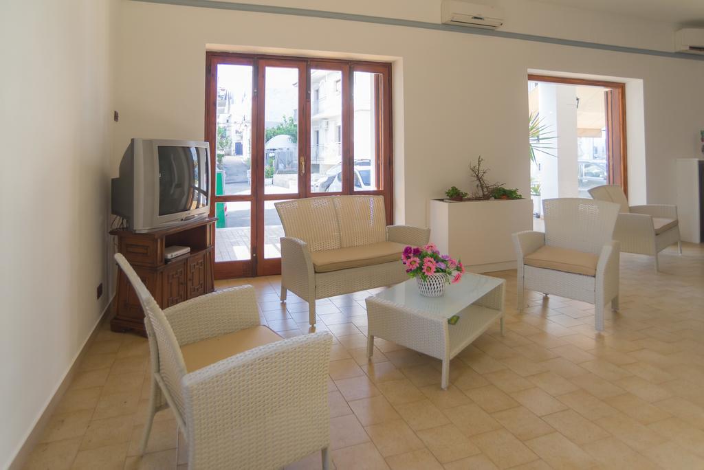 Hotel Alba Del Gargano マッティナータ エクステリア 写真