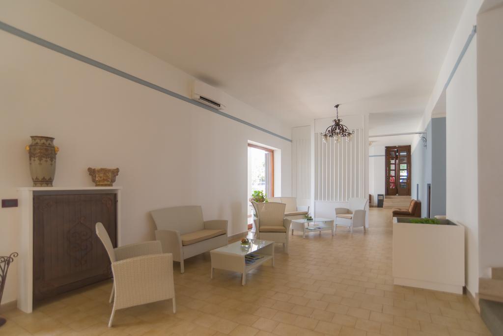 Hotel Alba Del Gargano マッティナータ エクステリア 写真