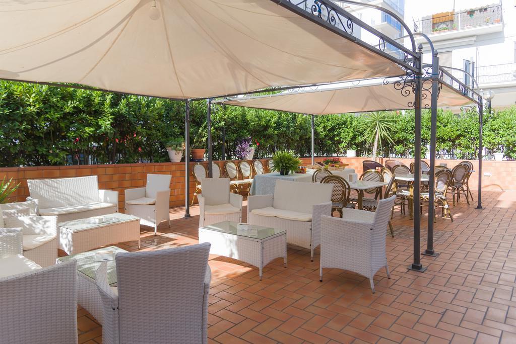 Hotel Alba Del Gargano マッティナータ エクステリア 写真