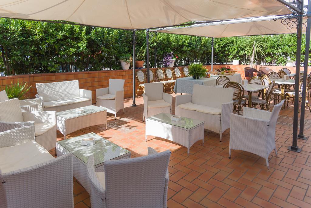 Hotel Alba Del Gargano マッティナータ エクステリア 写真