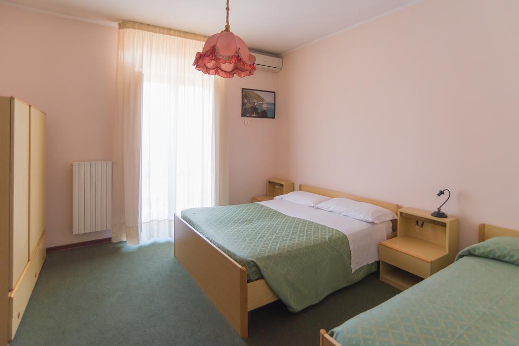 Hotel Alba Del Gargano マッティナータ エクステリア 写真